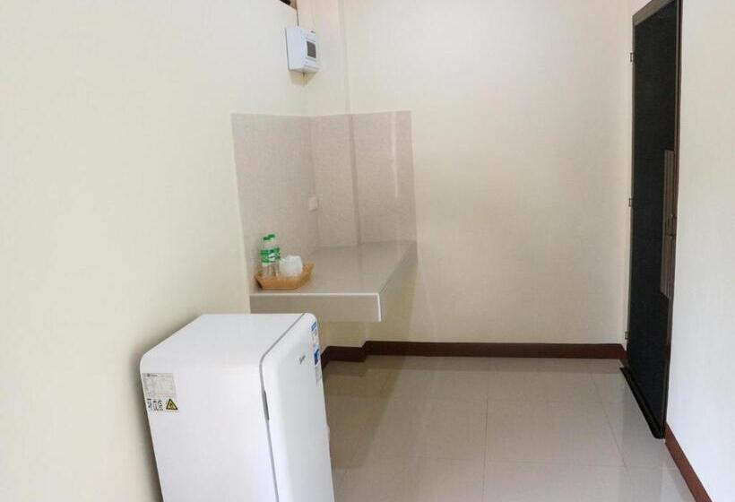 スーペリアールーム, Capital O 75521 Sang Siri Apartment