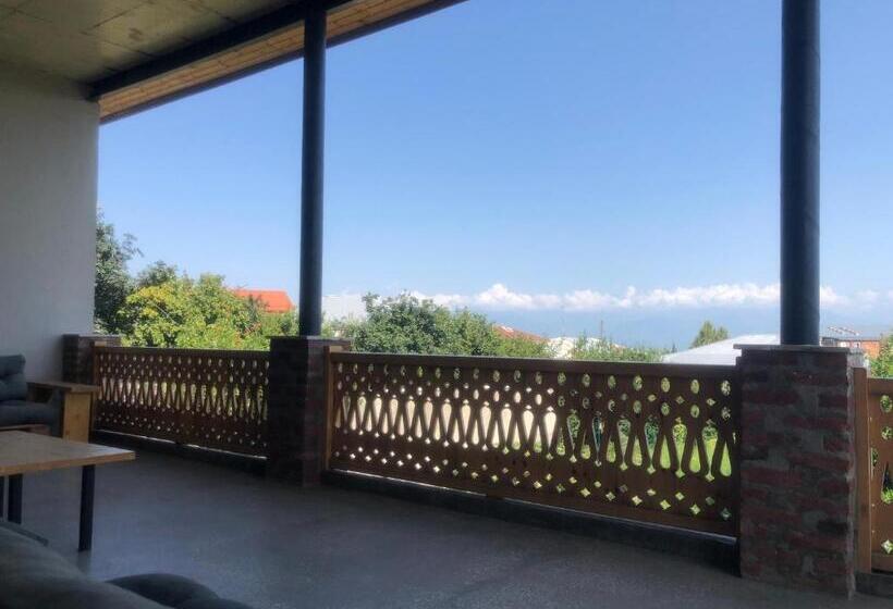 اتاق استاندارد با بالکن, Lokokina Guesthouse