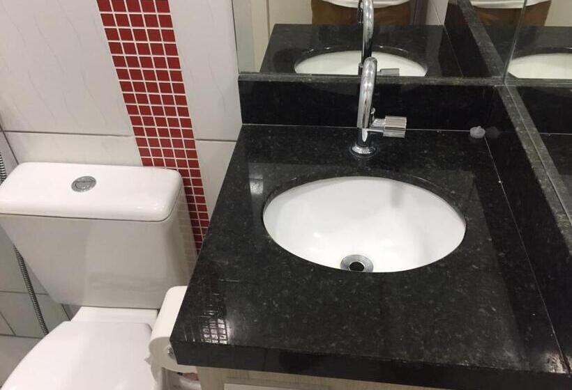 デラックスルーム, Chemin Suites