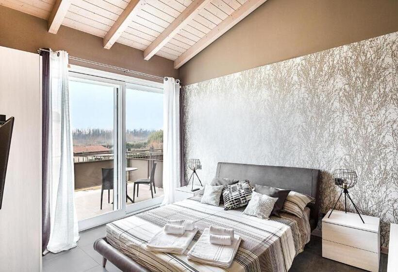 带大床的高级房间, Marylinda