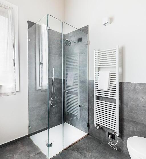 小型套房带泳池景, Marylinda