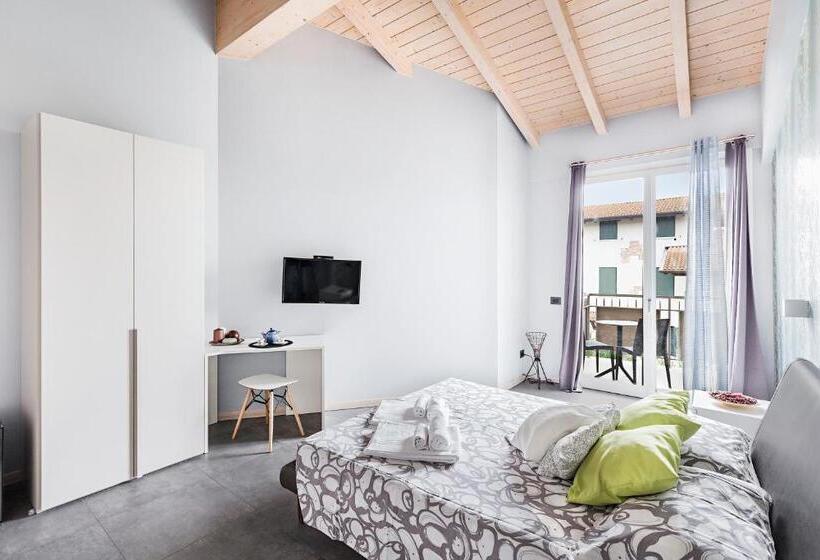 带大床的高级房间, Marylinda