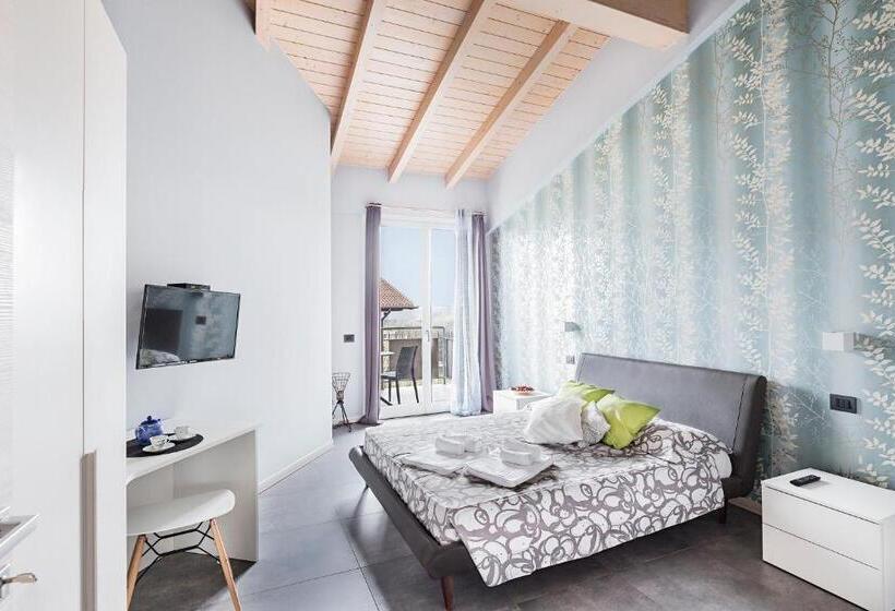 带大床的高级房间, Marylinda