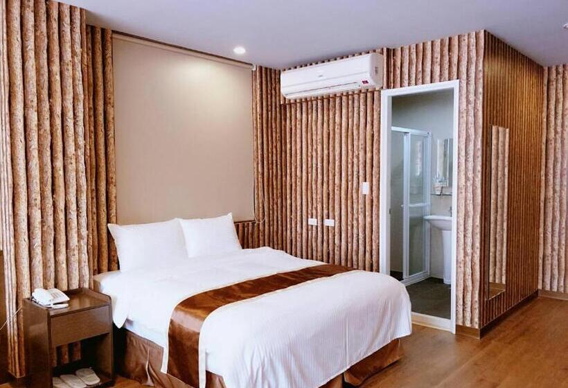 اتاق کلاسیک چهارنفره, Aace