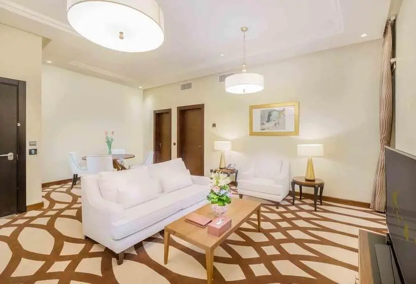 سوییت, Bayat Hotel فندق بيات