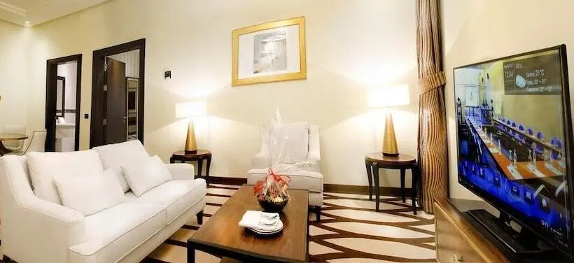 سوییت, Bayat Hotel فندق بيات