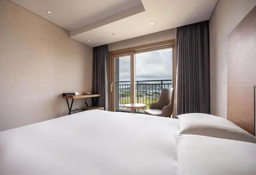 Deluxe-perhehuone, Golden Tulip Jeju Seongsan