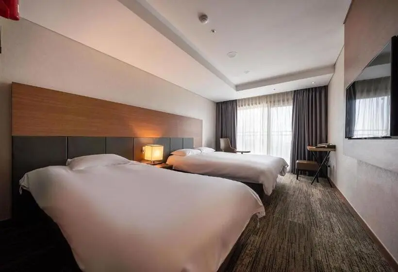 Deluxe-perhehuone, Golden Tulip Jeju Seongsan