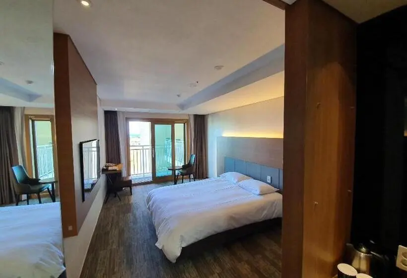 Deluxe-huone King-vuode, Golden Tulip Jeju Seongsan