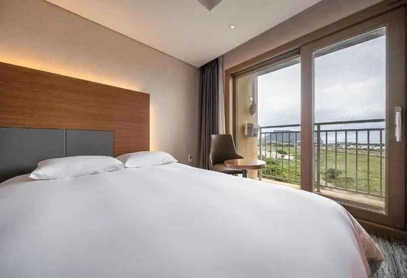 Deluxe-perhehuone, Golden Tulip Jeju Seongsan