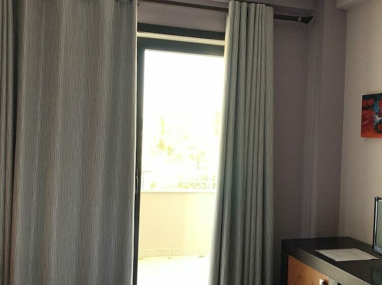 חדר דלוקס, Icon