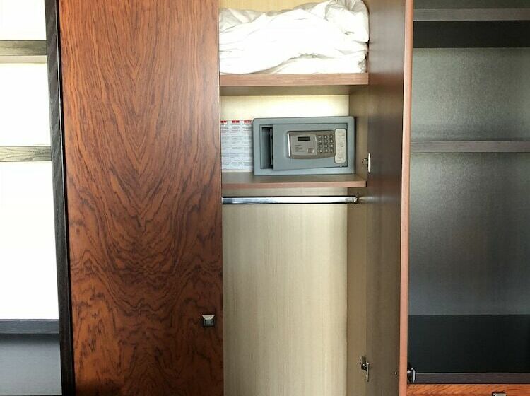 חדר דלוקס, Icon