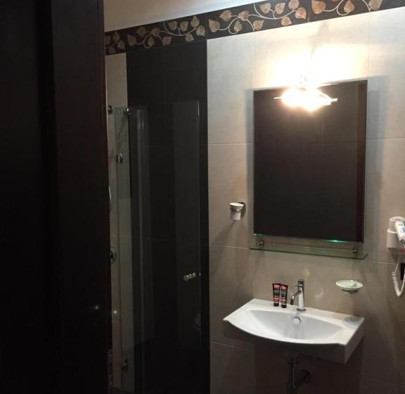 חדר דלוקס, Icon