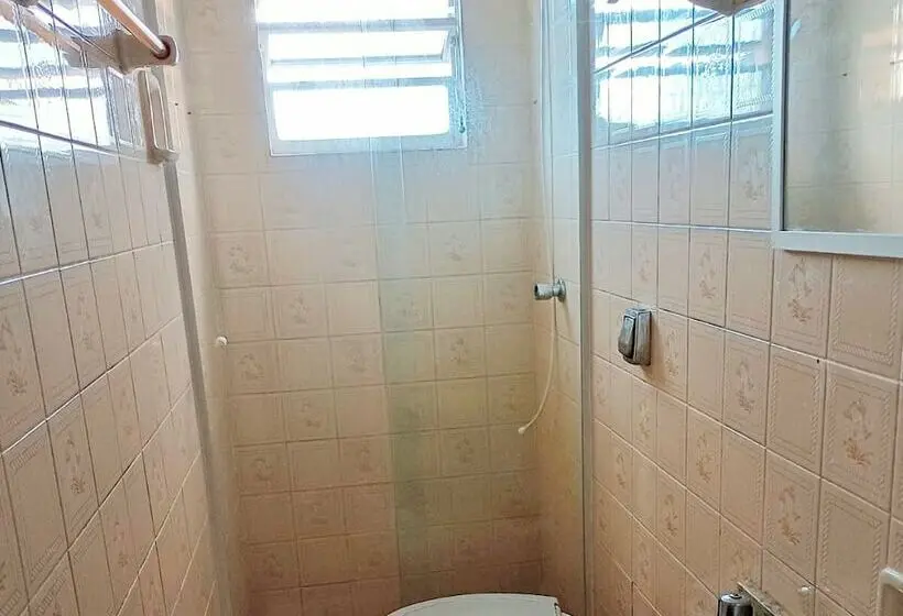 Standard-huone, Rial