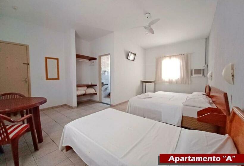 スタンダードトリプルルーム, Rial