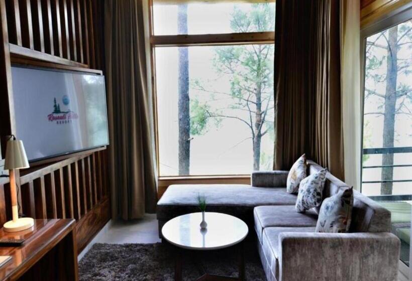 غرفة سوبيريور سرير كينج, Kasauli Hills Resort