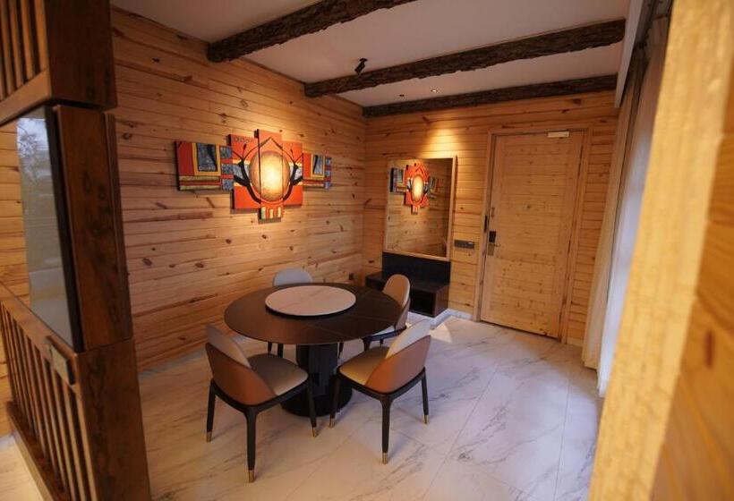스위트, Kasauli Hills Resort
