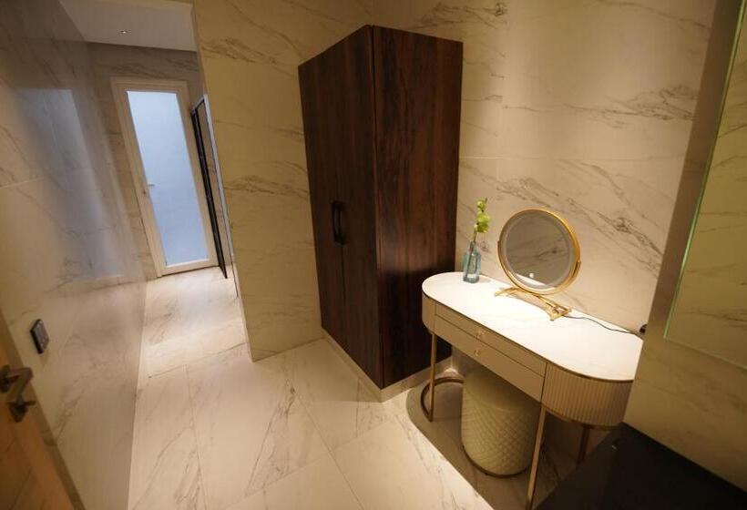 جناح, Kasauli Hills Resort