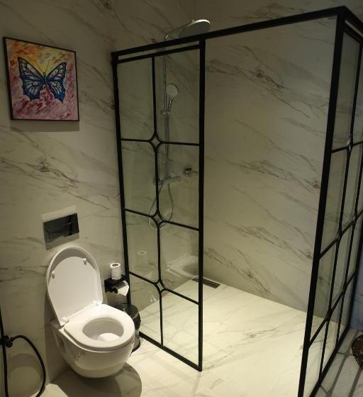 جناح عائلي, Kasauli Hills Resort