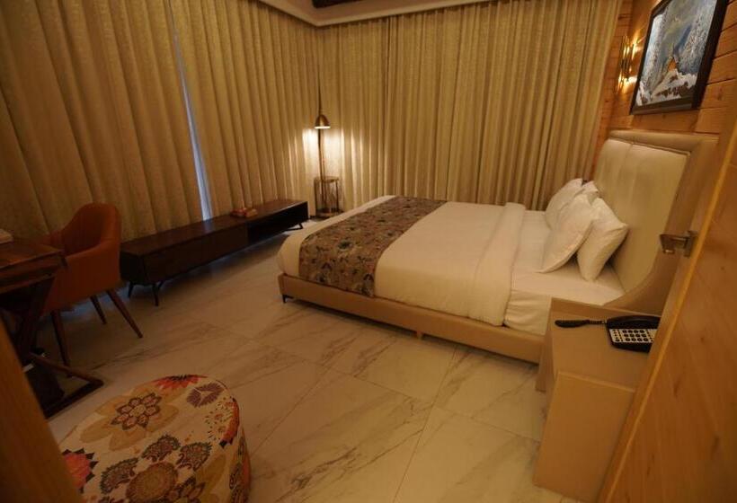 جناح, Kasauli Hills Resort