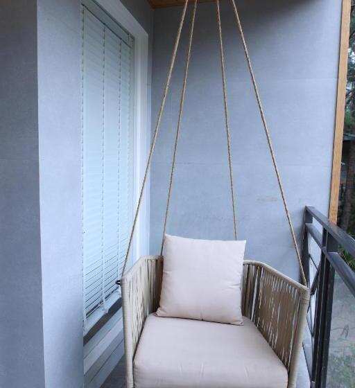 جناح دوبلكس, Kasauli Hills Resort