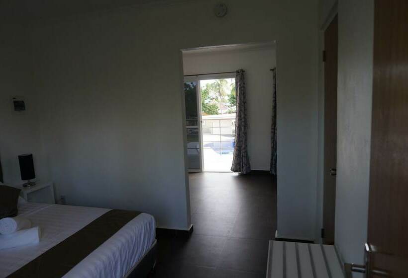 Люкс Кровать Квин, Malinawon Resort 馬莉吶灣度假中心