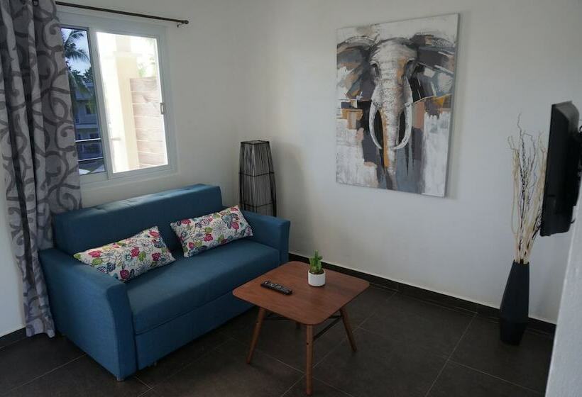 Люкс Кровать Квин, Malinawon Resort 馬莉吶灣度假中心