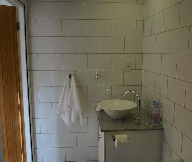 Люкс Кровать Квин, Malinawon Resort 馬莉吶灣度假中心