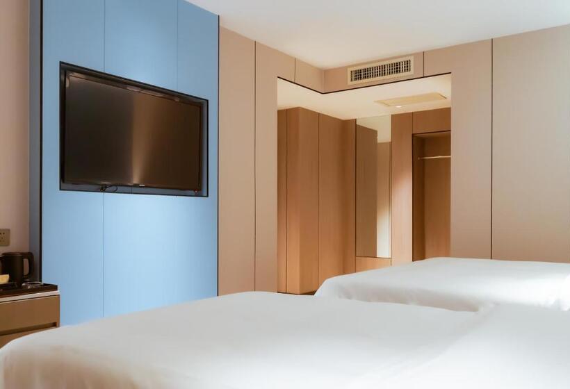 Basic-huone, 昊丽贵阳喷水池地铁站酒店