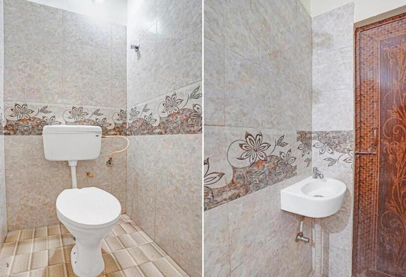 Трехместный Номер Классика, Oyo Sv Lodge