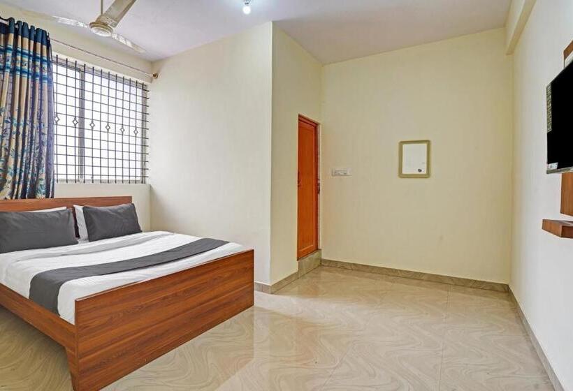 Трехместный Номер Классика, Oyo Sv Lodge