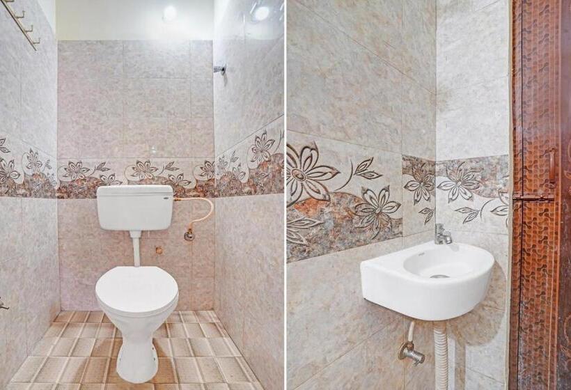 Трехместный Номер Классика, Oyo Sv Lodge