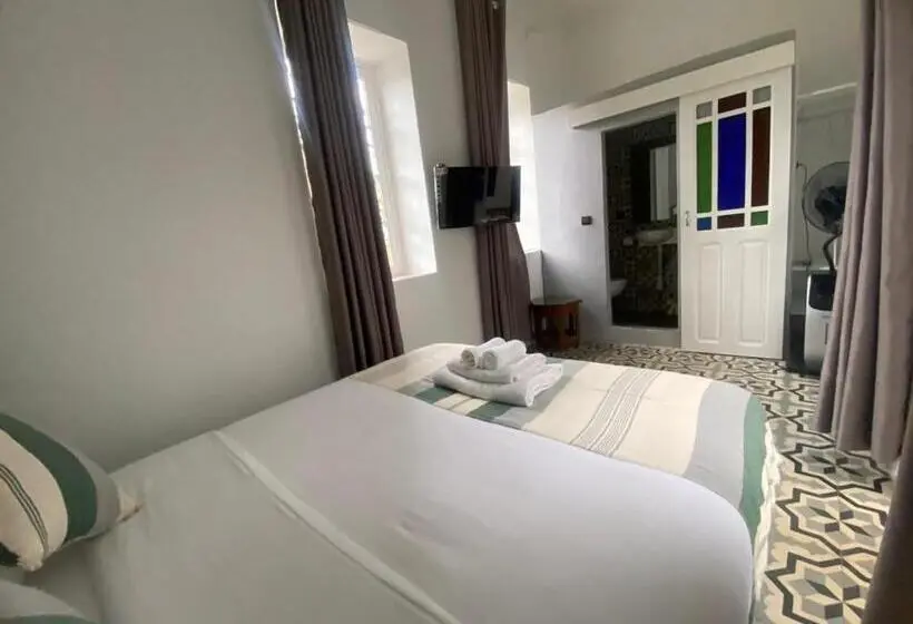 اتاق استاندارد با تخت بزرگ, Dar Al Khatib