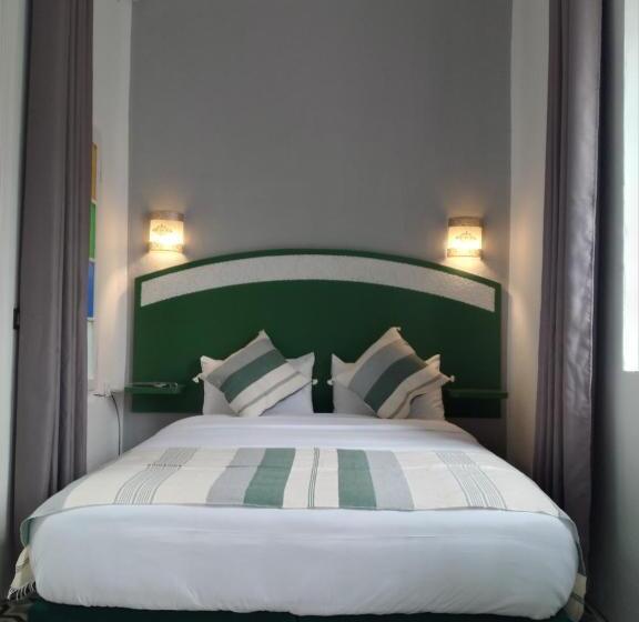 Quarto Estandar Cama King, Dar Al Khatib