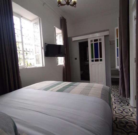 Quarto Estandar Cama King, Dar Al Khatib