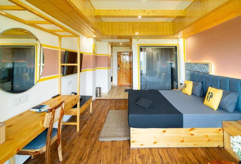 اتاق سوپریور با چشمانداز, The Hosteller Old Manali, Manu Temple