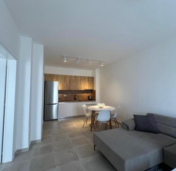 آپارتمان 1 خوابه با چشم‌انداز باغ, Eda Apartment