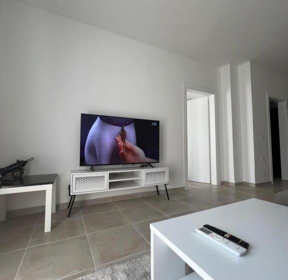 آپارتمان 1 خوابه با چشم‌انداز باغ, Eda Apartment