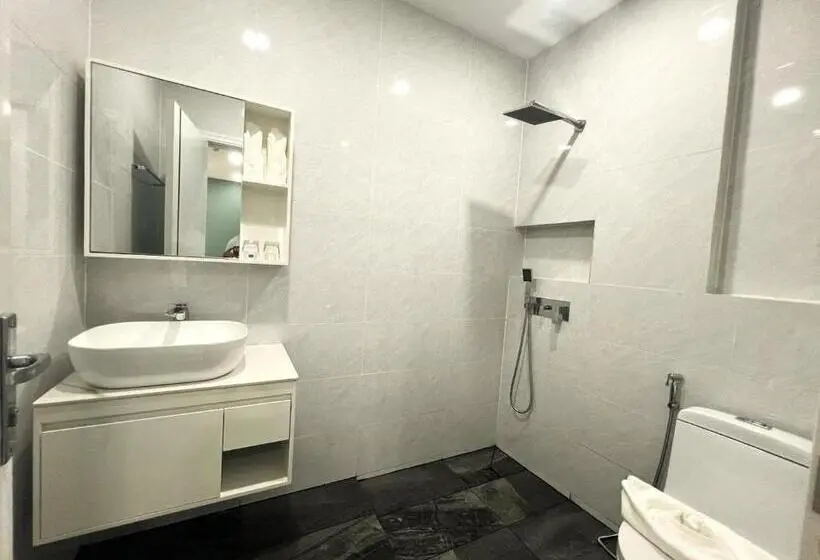 Junior Suite, C