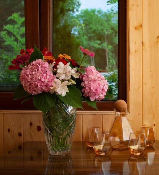 اتاق لوکس با بالکن, Gordela