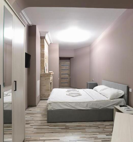 バルコニー付きスタンダードルーム, Hayq Boutique