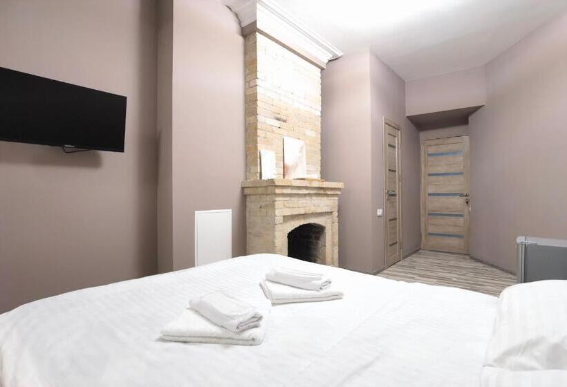 バルコニー付きスタンダードルーム, Hayq Boutique