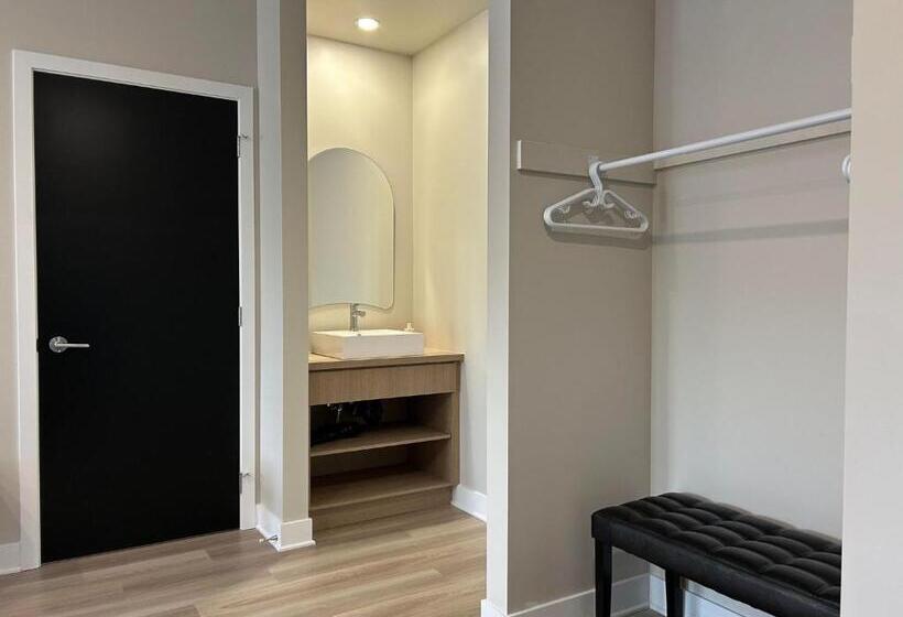 Номер Стандарт Трехместный, Hôtel St Michel