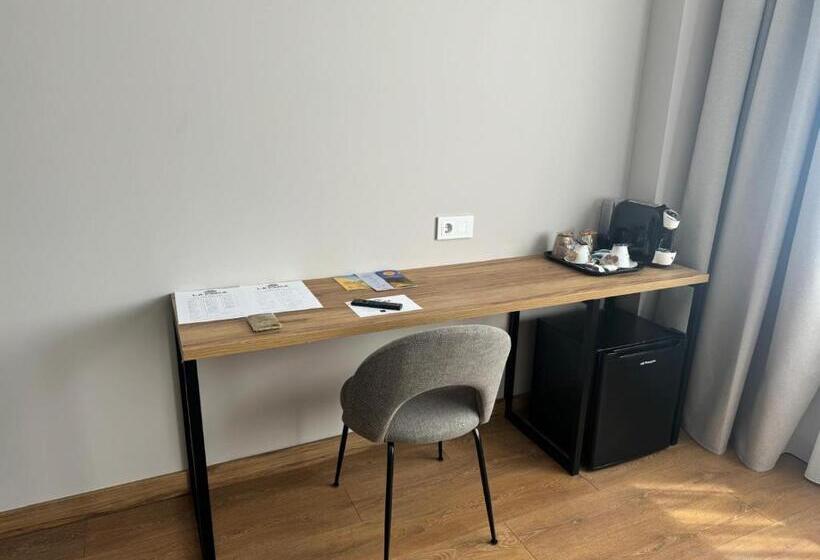 高级大房间, La Finca