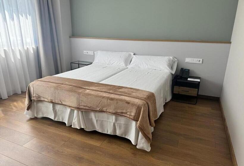 高级大房间, La Finca