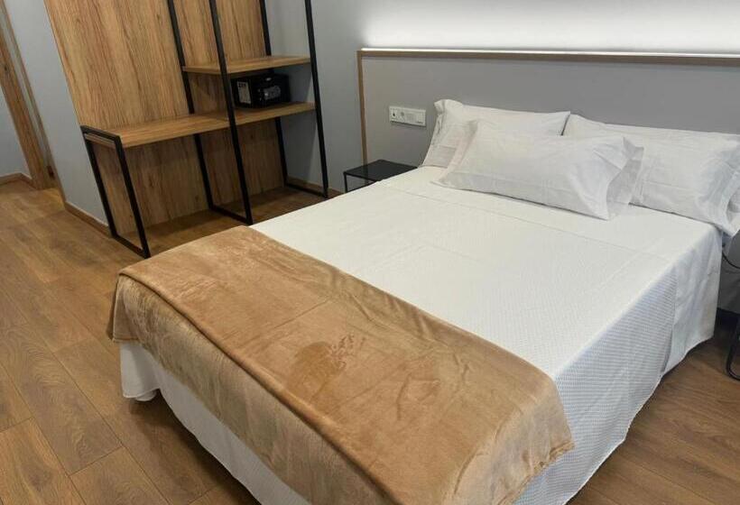 豪华单人间, La Finca