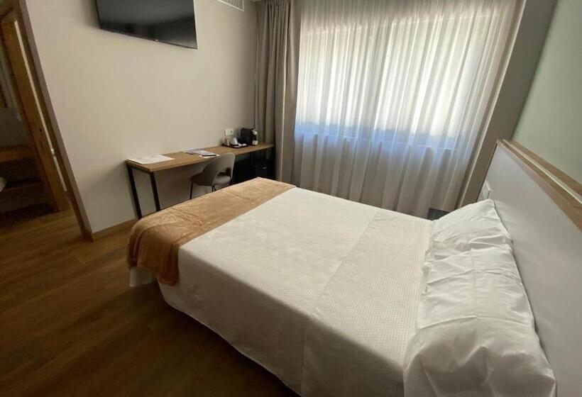 豪华单人间, La Finca