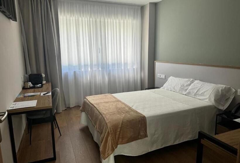 豪华单人间, La Finca