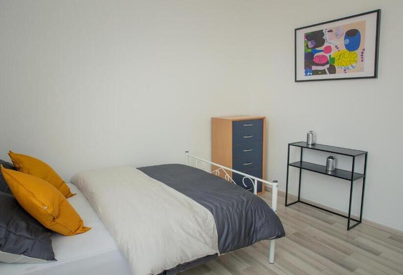 חדר בסיסי, Agréable Et Charmante Maison