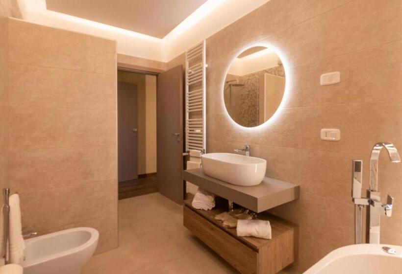 جناح ديلوكس, La Maison Chic